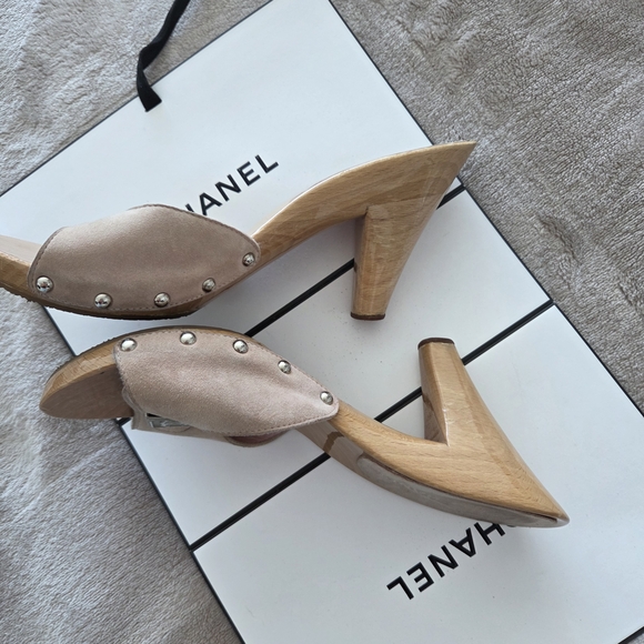 Chanel Beige Slide Sandals - Picture 4 of 5